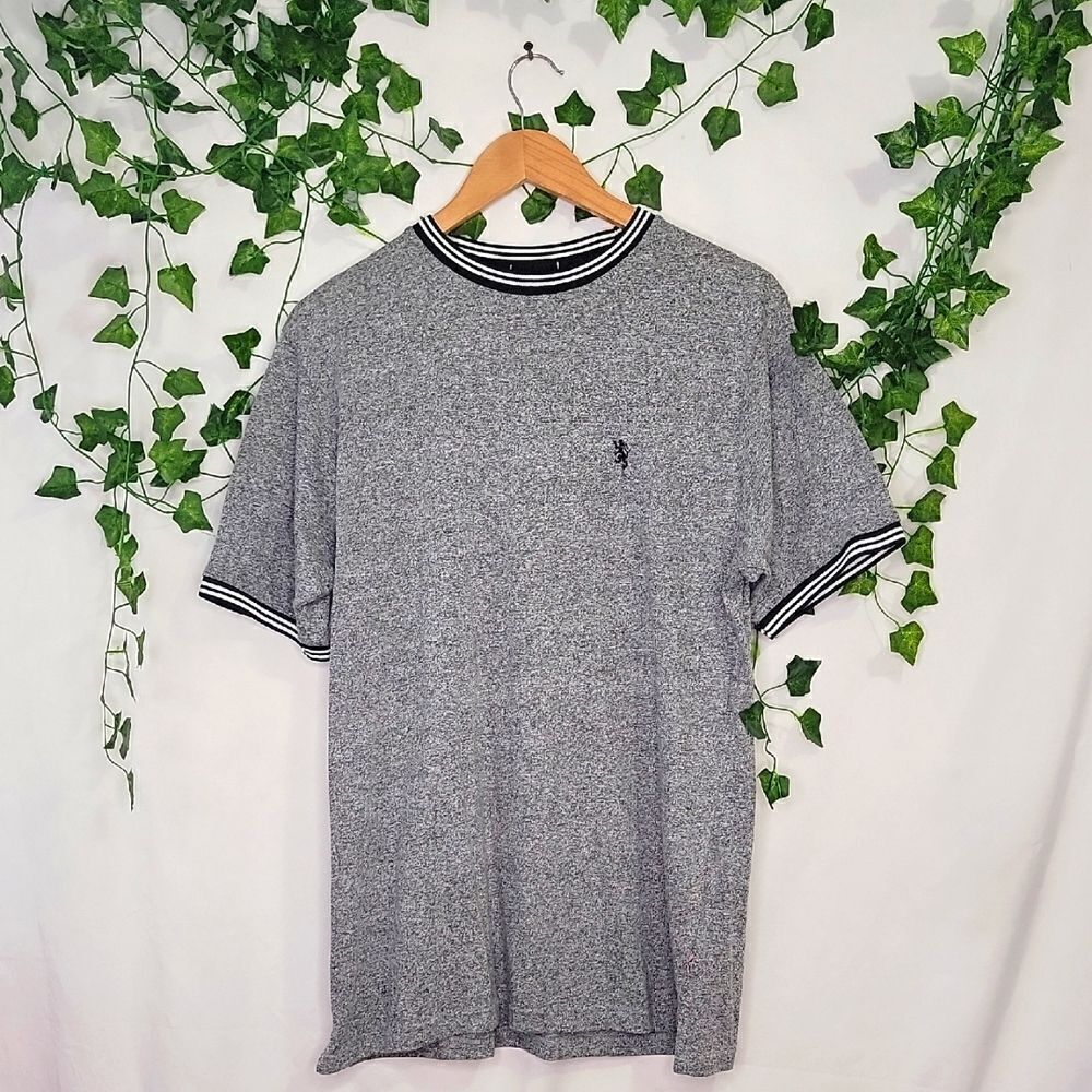 Lions Crest by English Laundry. Heathered Gray T-Shirt. Size XL. EUC